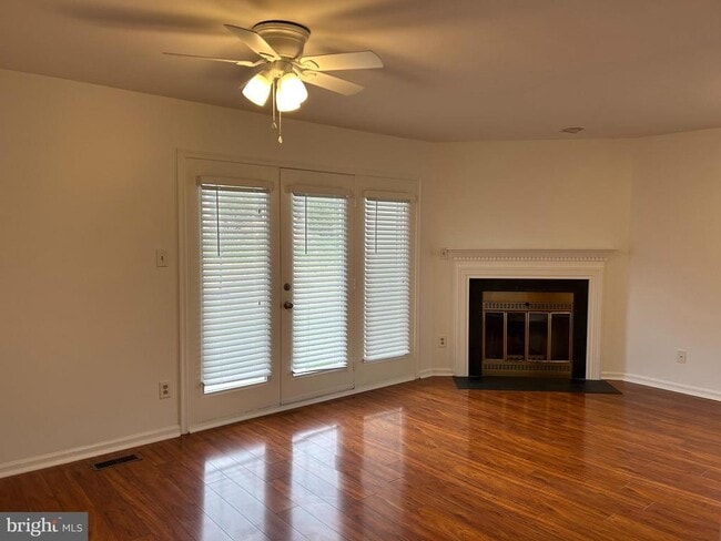 Foto del edificio - 1307 N Glen Dr