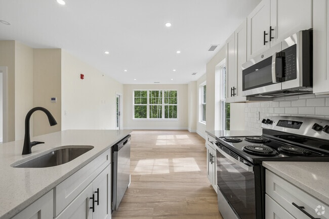 1BR, 1BA - 937SF - Kitchen and Living Room - East Road Apartments