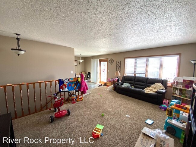 Building Photo - 4 br, 2 bath House - 3034 18th St S