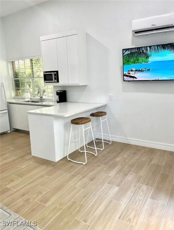 Foto del edificio - 2881 Santa Barbara Blvd