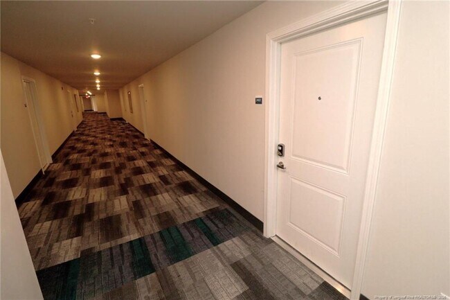 Foto del edificio - 2402 Gathering Sq Ct