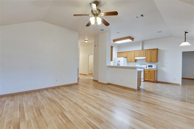 Foto del edificio - 2625 Gate Ridge Dr