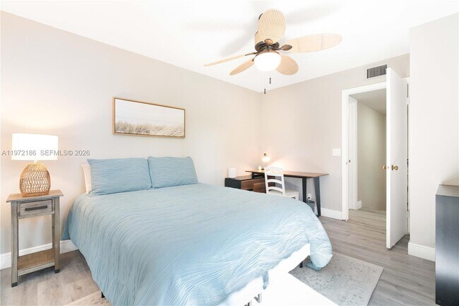 Foto del edificio - 9844 NW 6th Ct