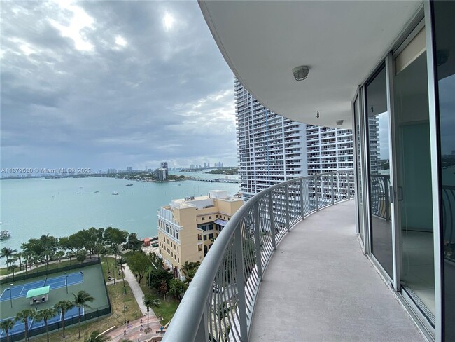 Foto del edificio - 1717 N Bayshore Dr