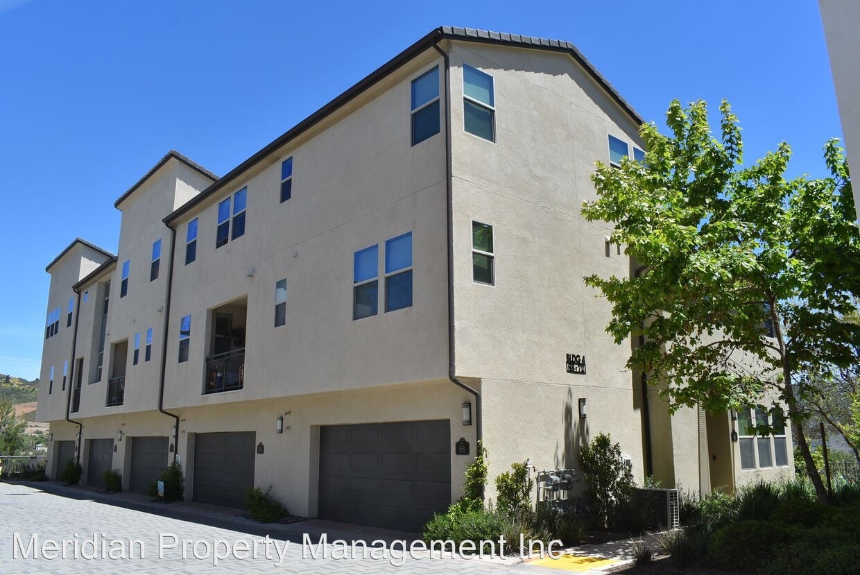 3 br, 3.5 bath House - 16755 Coyote Bush D... | Apartments.com