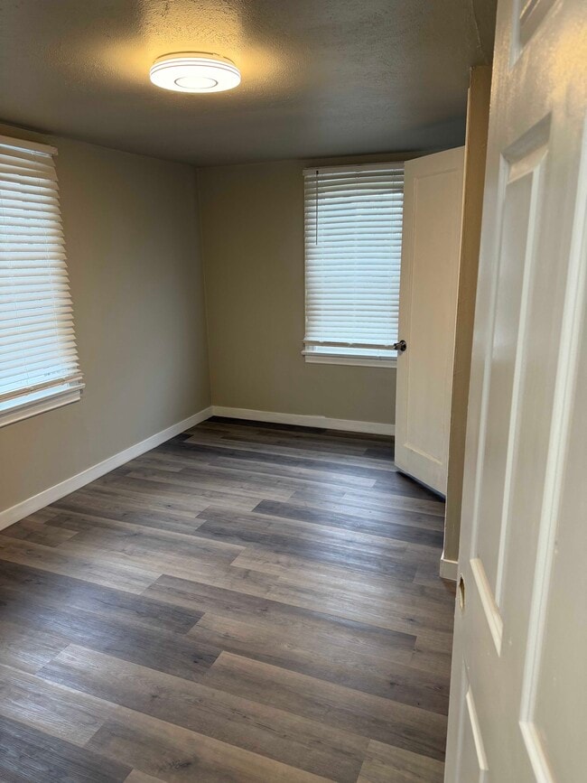 Foto del edificio - 1615 SW 110th St