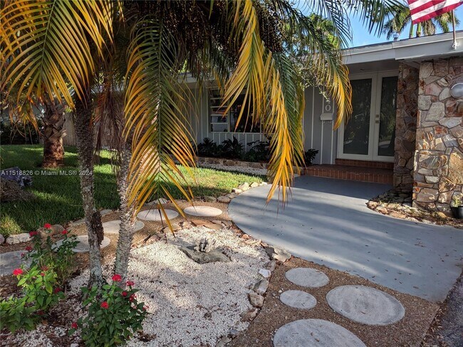 Building Photo - 6040 SW 84th Street