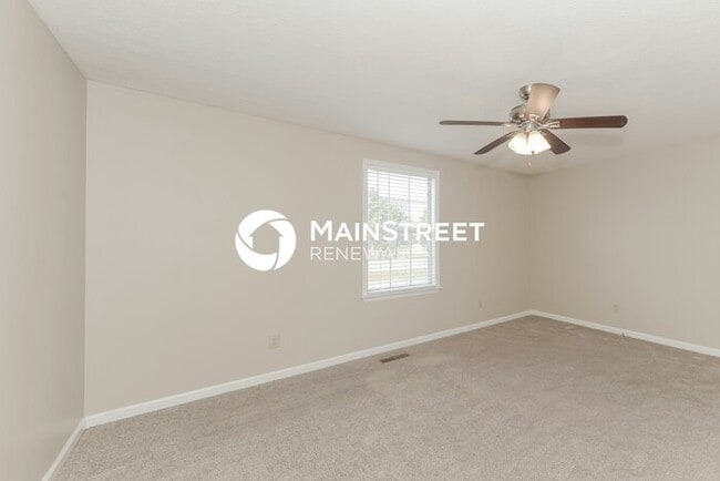 Foto del edificio - 3 Bedroom Pet-Friendly Home in La Vergne, ...