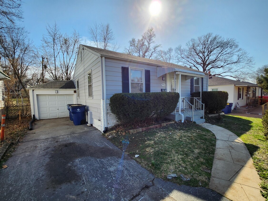 9416 Kathlyn Dr, St. Louis, MO 63134 House Rental in St. Louis, MO