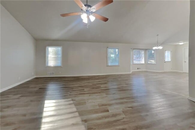 Foto del edificio - 2183 Ivy Crest Dr