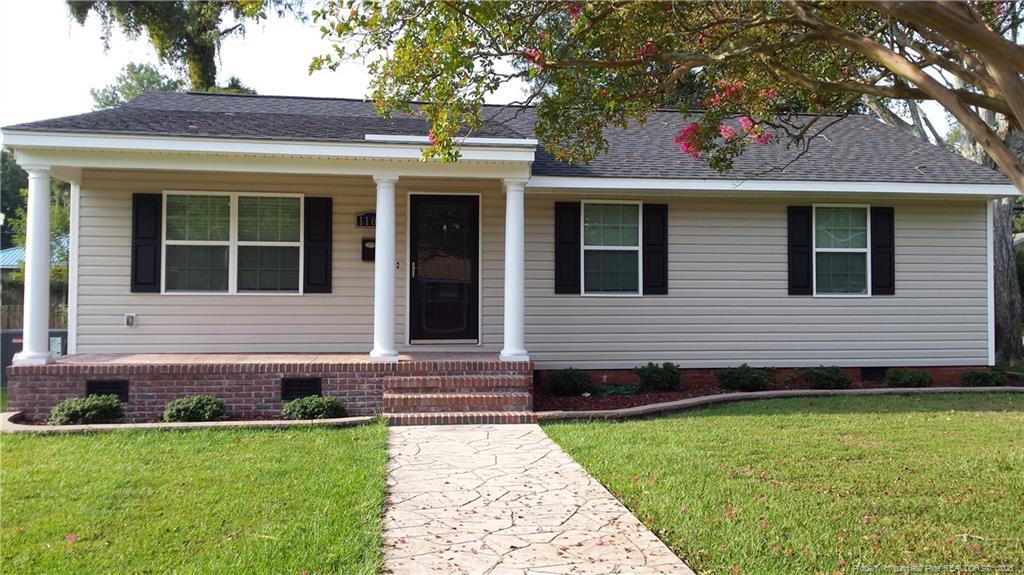 Foto principal - 1100 E 14th St