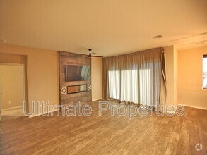 Building Photo - 18752 N 51st Dr