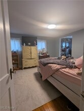 Building Photo - 85 Maple Dr