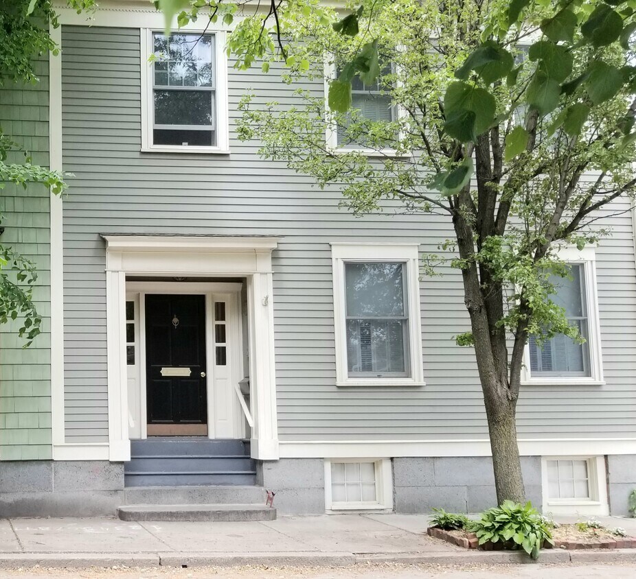 Primary Photo - 57 Washington St