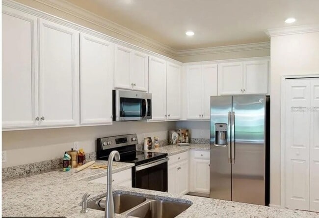 Building Photo - 8883 St Kitts Cir