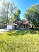 Building Photo - 812 Lost Grove Ln