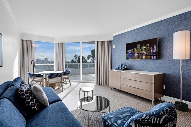 Building Photo - 4343 Collins Ave