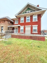 Building Photo - 8939 Dexter Ave