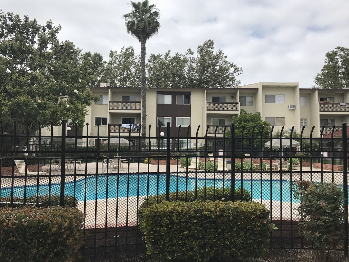 Primary Photo - 12200 Montecito Rd