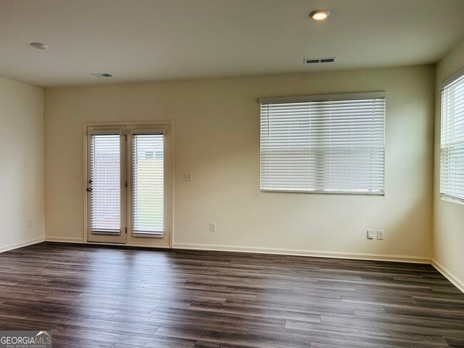 Foto del edificio - 307 Aldgate Wy