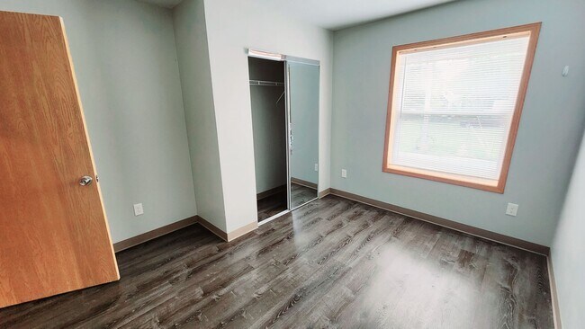 Foto del edificio - Parker St Apartments