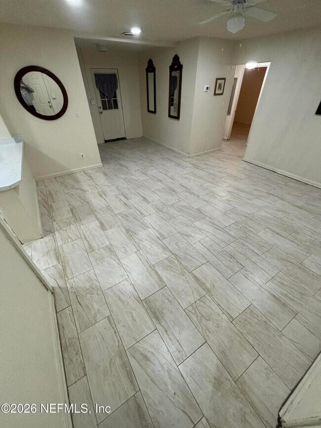 Foto del edificio - 2545 Lamee Ln