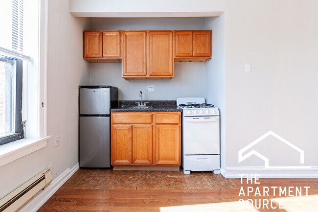 Foto del edificio - 4546 N Damen Ave