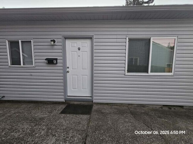 Foto del edificio - 36 NE Lombard St