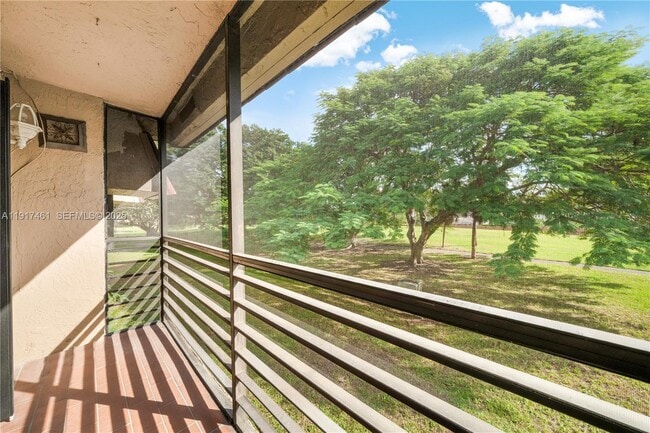 Foto del edificio - 14847 SW 104th St