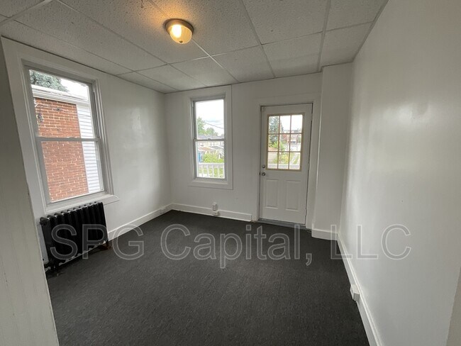 Foto del edificio - 281 W Jackson St