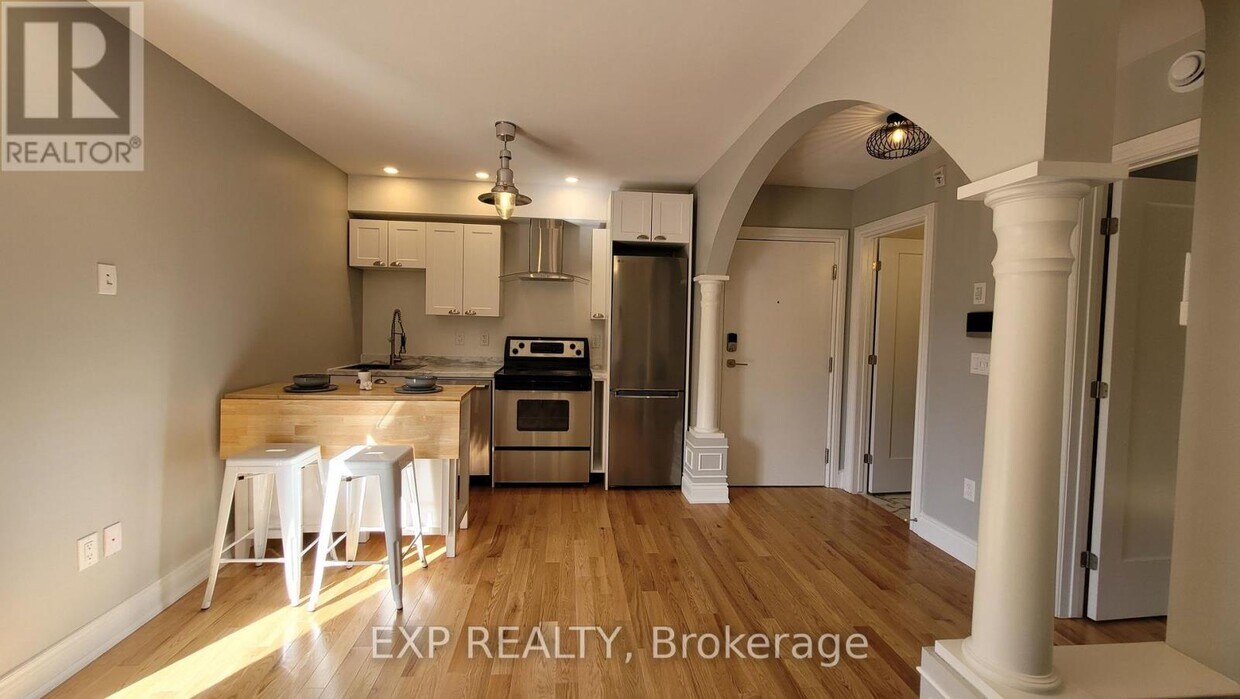 Photo principale - 159-157-159 James St