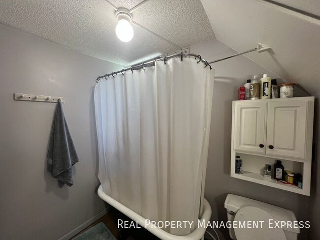 Foto del edificio - 425-427 S Prairie Ave-425