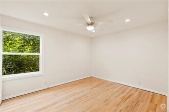 Building Photo - 11816 Tennessee Pl