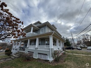 Building Photo - 1639 W Broad St