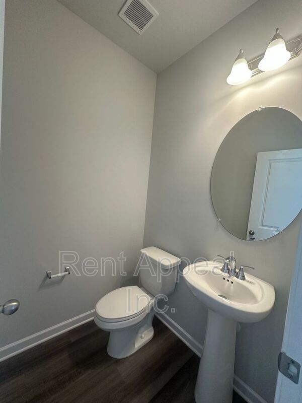Building Photo - 383 Lanier Cir