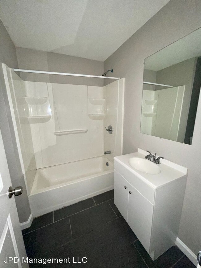Building Photo - 3 br, 3 bath House - 2128 E Lippincott Street