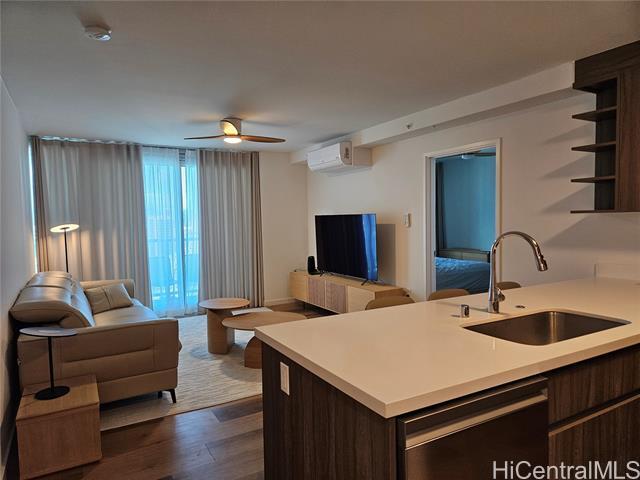 Foto principal - 1500 Rycroft St