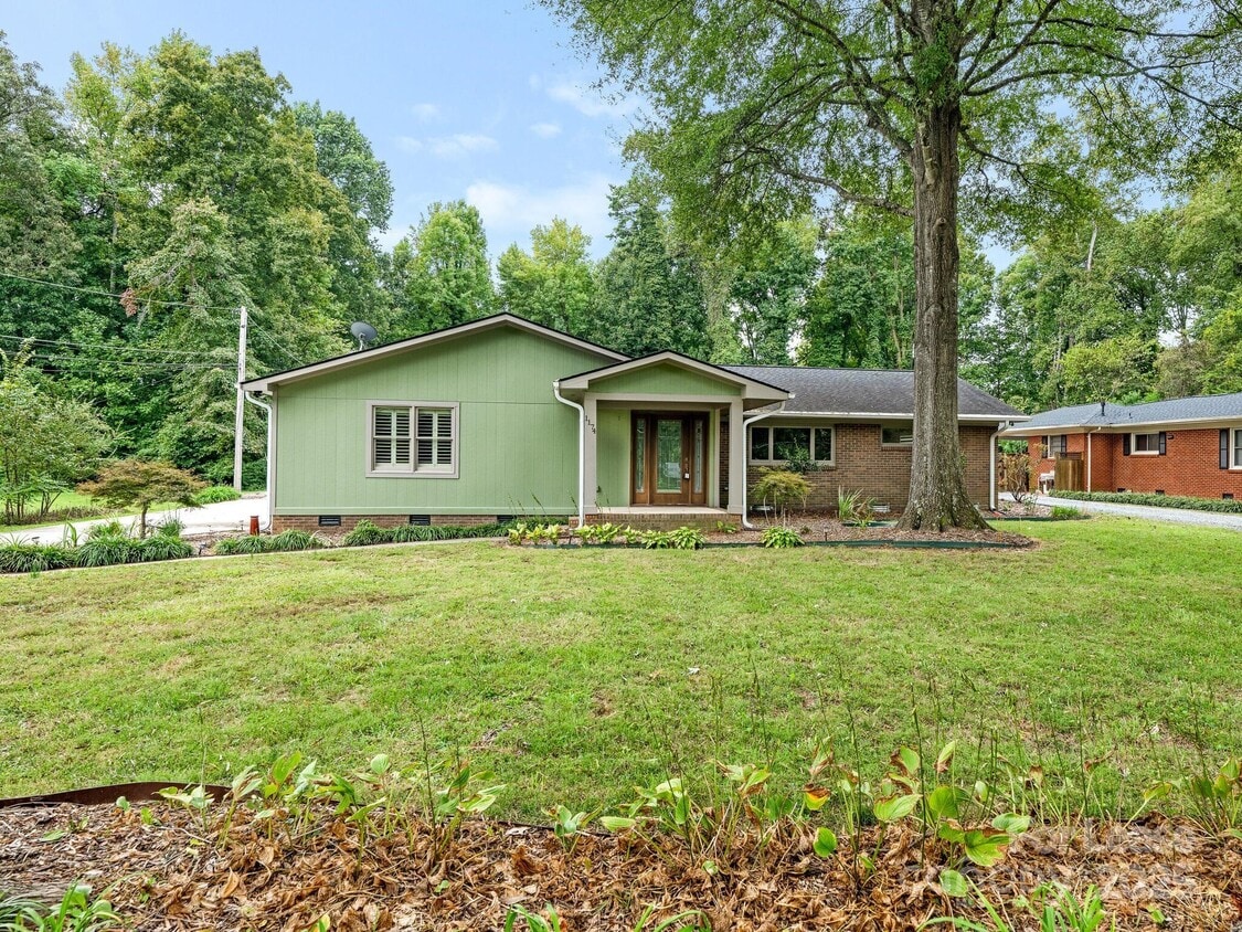 Foto principal - 1174 Robinhood Cir