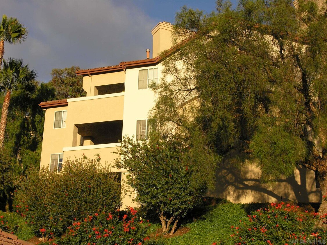 11175 Affinity Ct Unit 44, San Diego, CA 92131 Condo for Rent in San