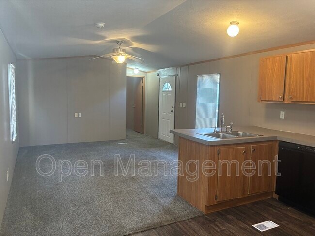 Building Photo - 4950 W Farm Rd 156