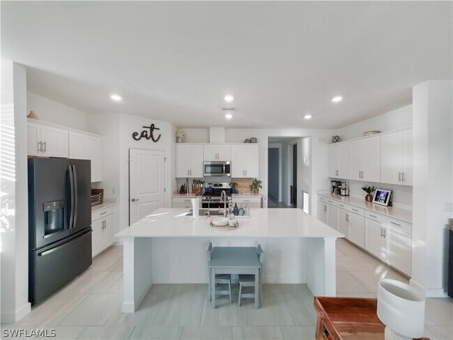 Foto del edificio - 18347 Ridgeline Dr