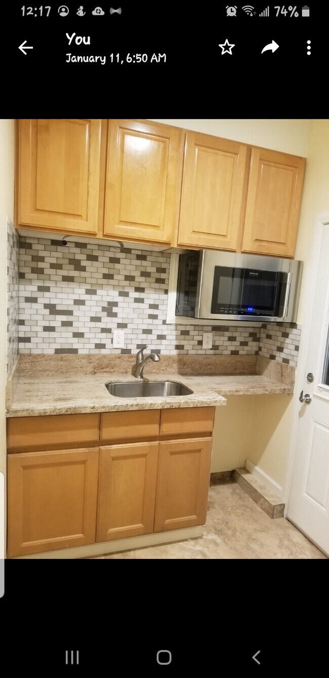 Kitchenette - 21555 Calle Monaco