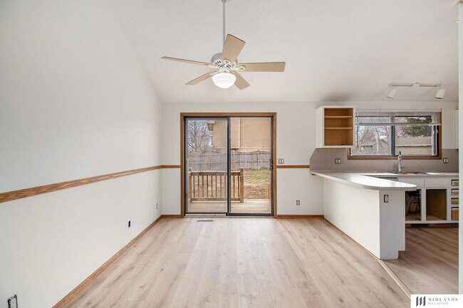 Foto del edificio - 15201 Greene Ave