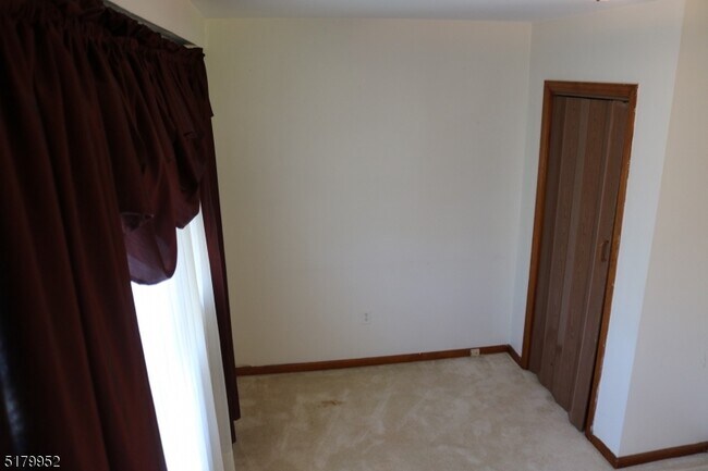 Foto del edificio - 126 W Gibbons St