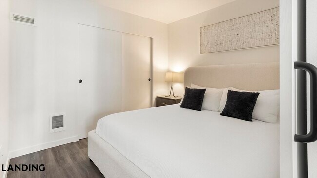 Foto del edificio - 8511 15th Ave NW