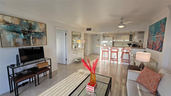 Building Photo - 401 Ocean 503