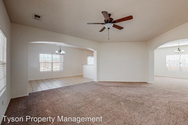 Foto del edificio - 5 br, 3.5 bath House - 3348 Cochiti St