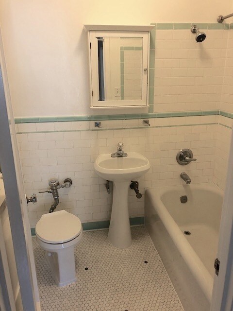 Foto del edificio - 1755 Van Ness Ave