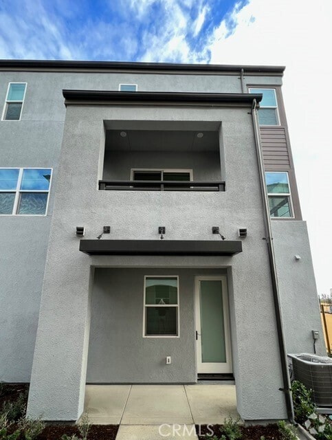 Building Photo - 4490 S Bryant Pso