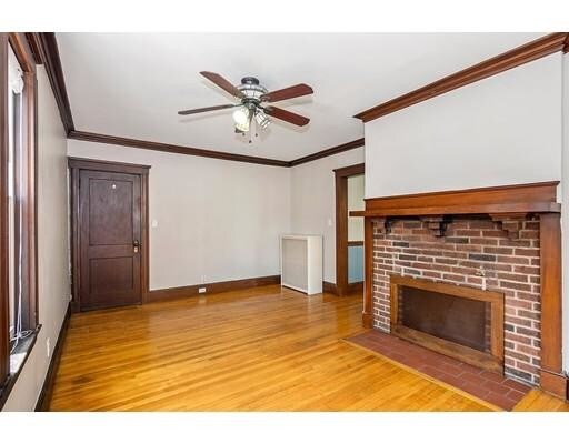 Building Photo - 110-112 Austin St